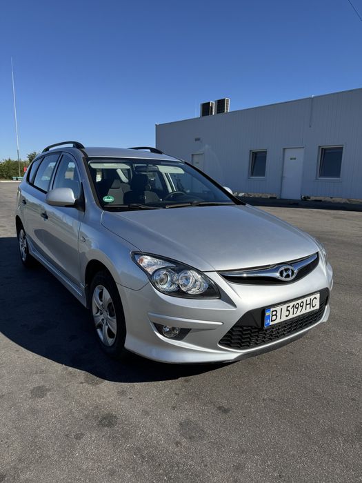 Hyundai i30 2010 року універсал 1.4 газ бензин