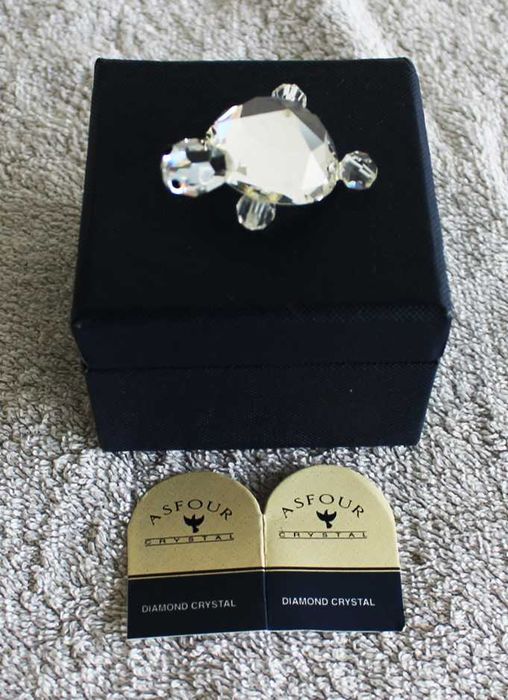 Tartaruga de cristal da Asfour Diamond Crystal
