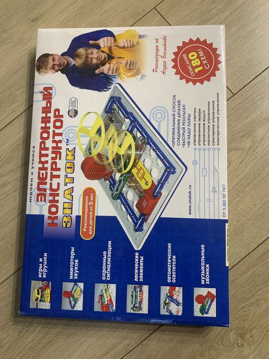 Електронний конструктор "Знаток", 180 схем