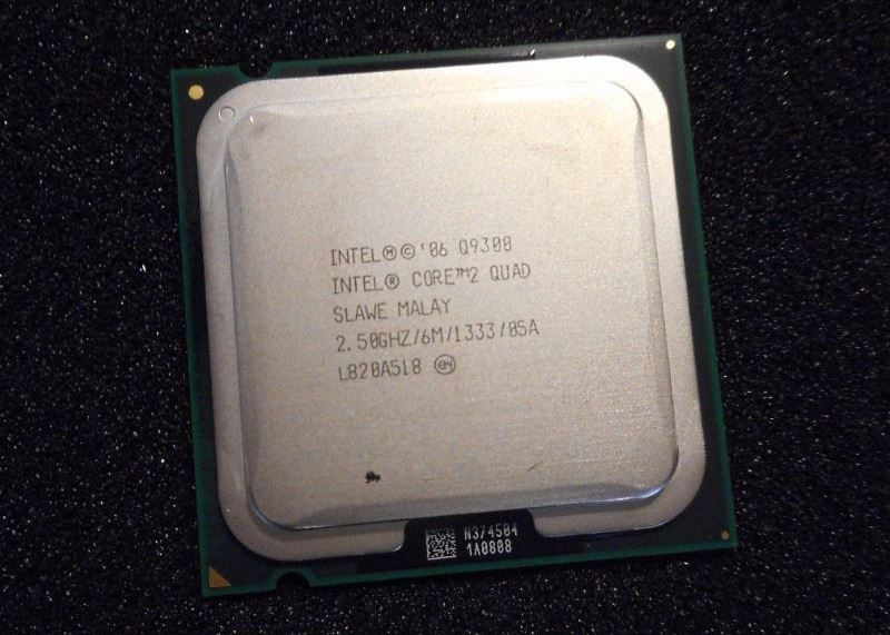 Intel Quad Q9300 2,5 ГГц, s775