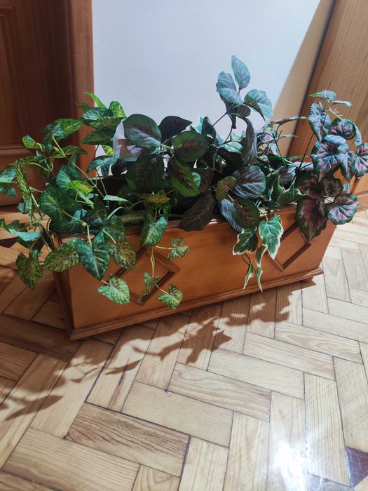 Vaso/floreira em madeira