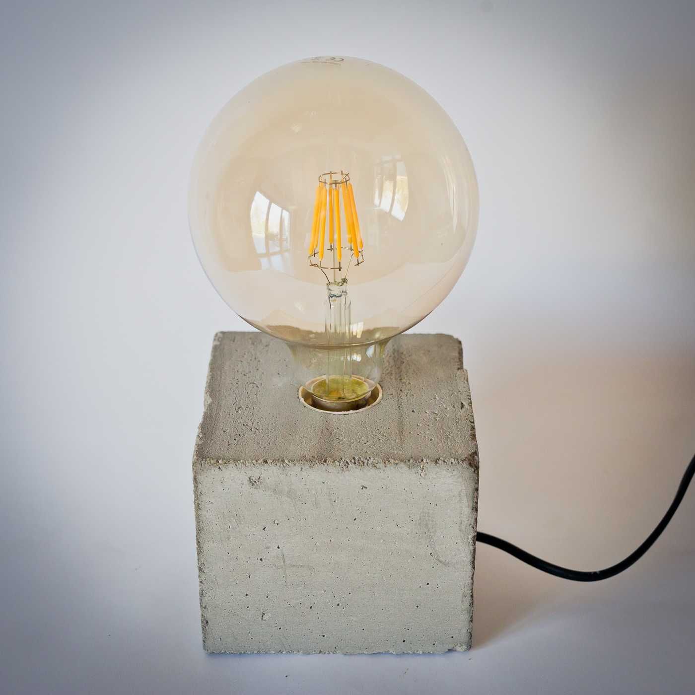 LAMPA z Betonu, Desing Loft Industrial Designerska