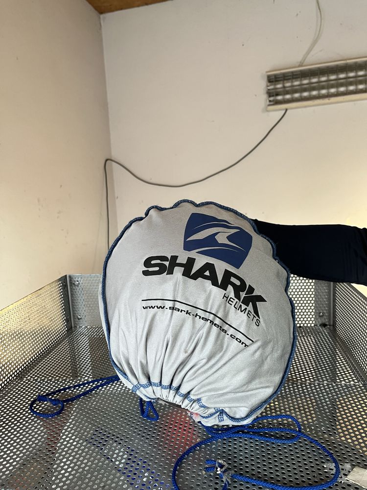 Kask motocyklowy wyscigowy Shark M