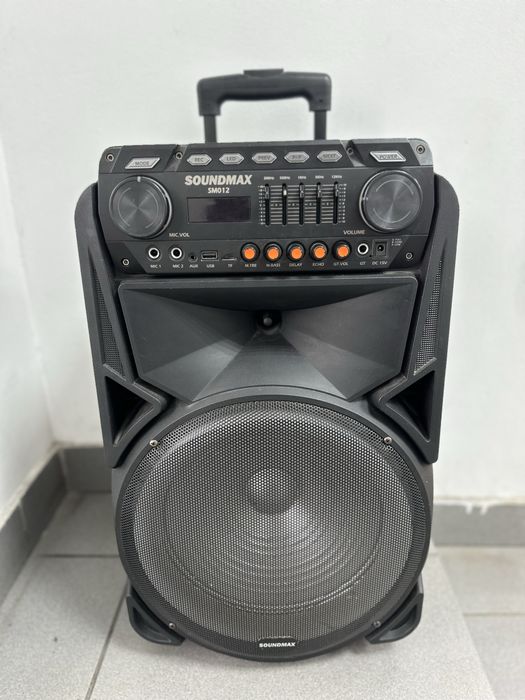 Колонка на аккумуляторе Soundmax SM012