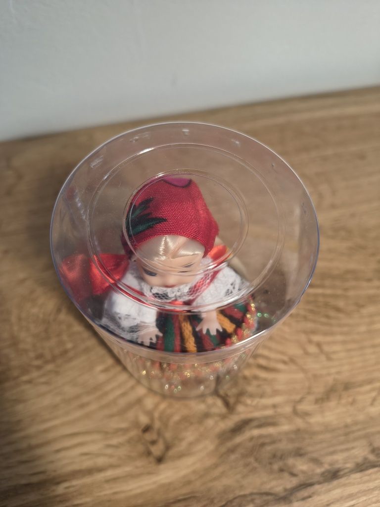 figurka lalki w stroju ludowym - nowa