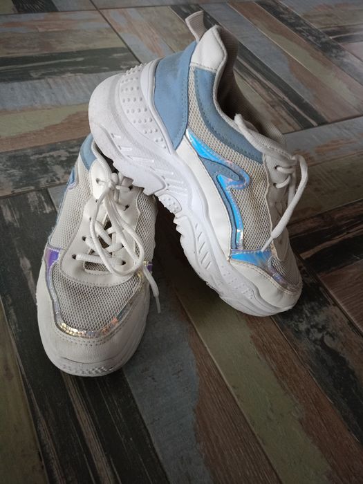 Adidasy na platformie sportowe buty