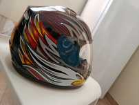 Capacete lindo impecável