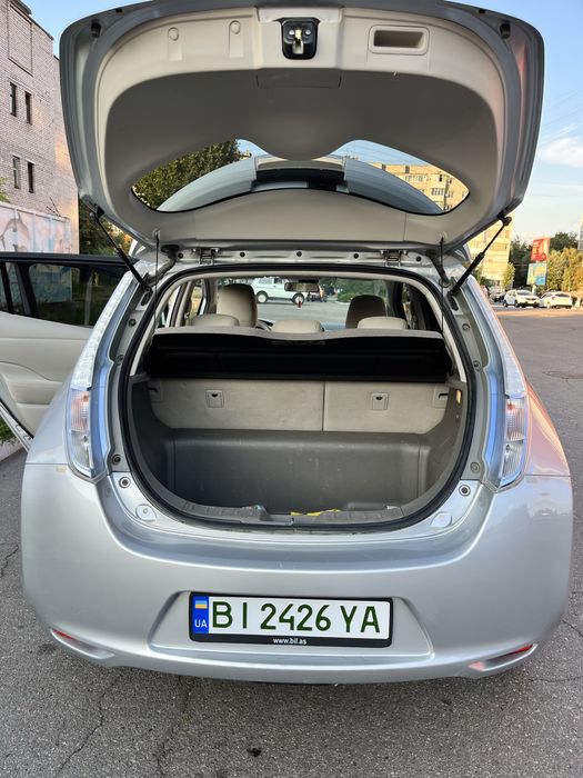 Nissan Leaf Ніссан ліф