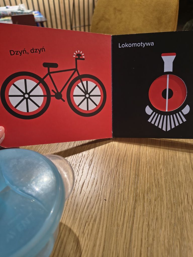 Pojemnik Avent na mleko modyfikowane