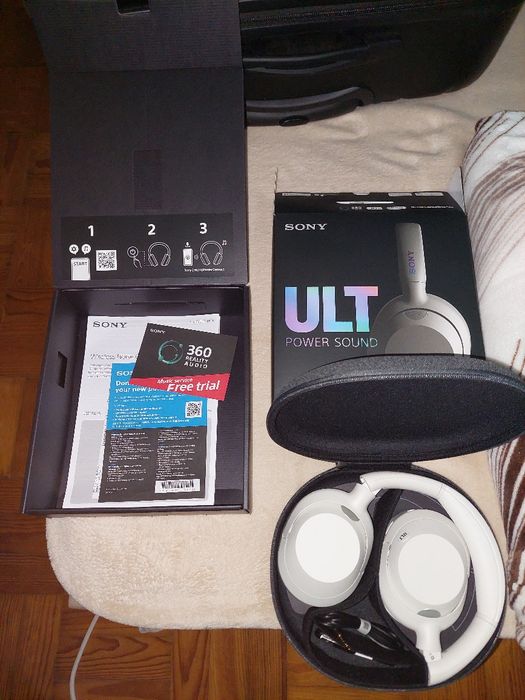 Vendo Auscultadores Bluetooth SONY ULT novos. Cor Branco