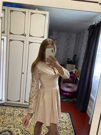 Сукня з вишитими рукавами