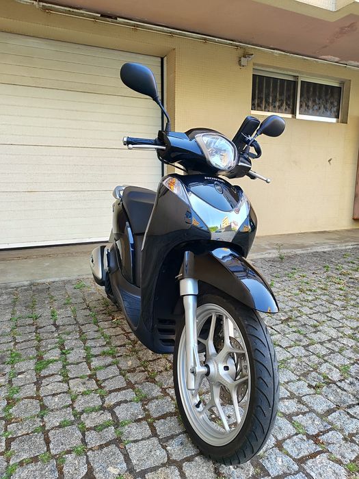 Honda SH125i 2014 – < 18.000 km – Impecável
