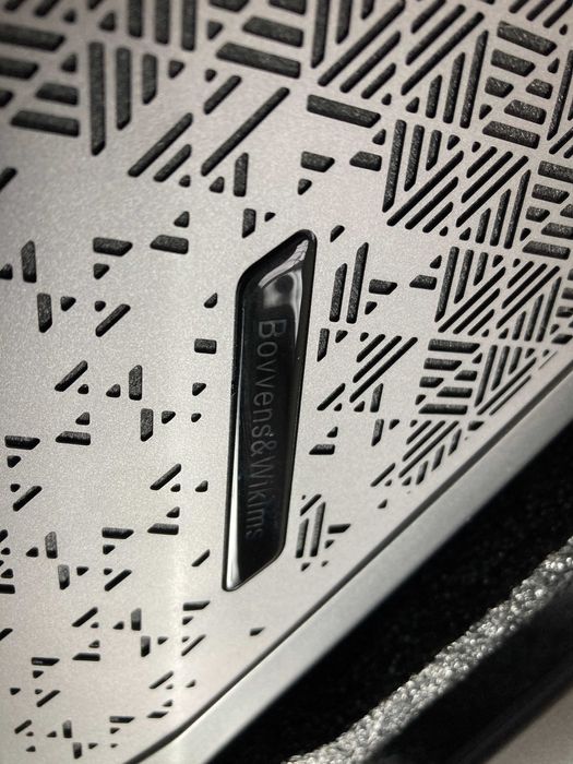 Сетки на динамики(Bowers & Wilkins) на BMW 5 Series G60/G61 23-25год.