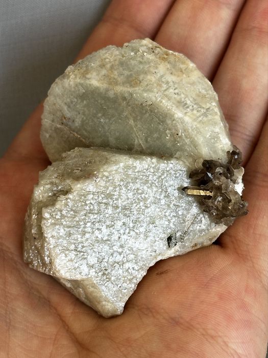 Mikroklin, kwarc dymny - Malawi