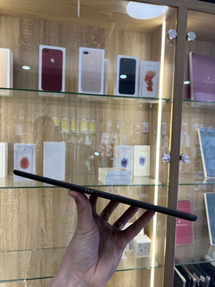 iPad 7th 128GB Gray 2019 року 10.2 WIFI планшет з гарантією