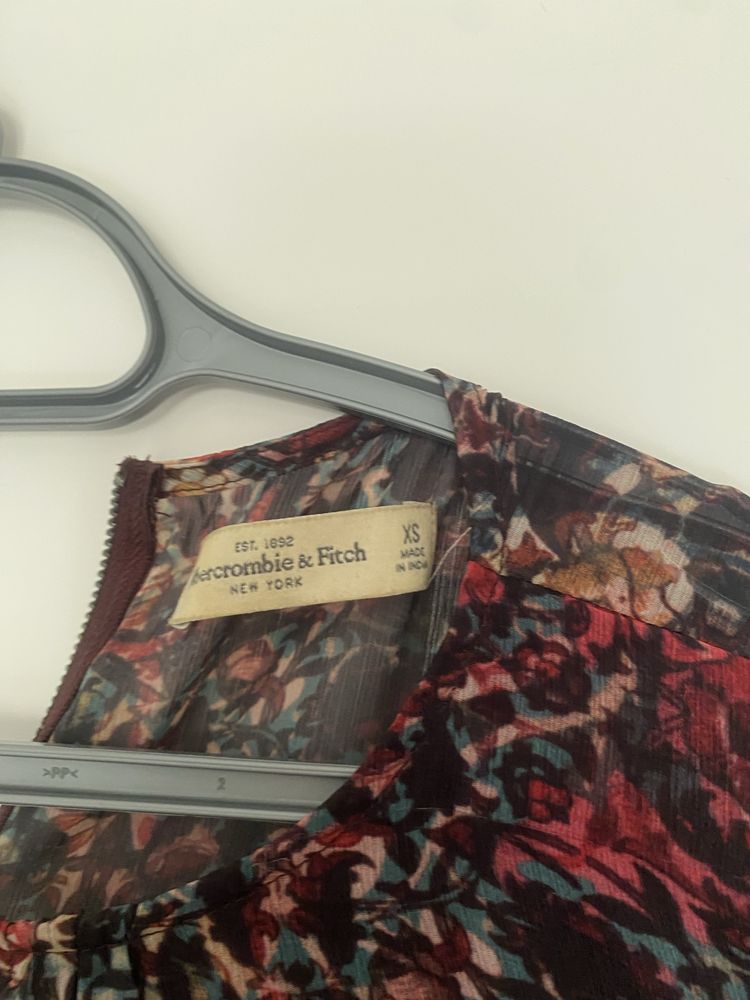Piękna zwiewna sukienka Abercrombie XS boho