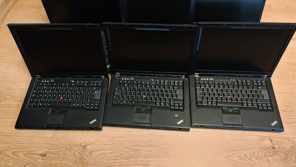 Lenovo ThinkPad T61  R500  Fujitsu S760 M9400 X9515 9szt