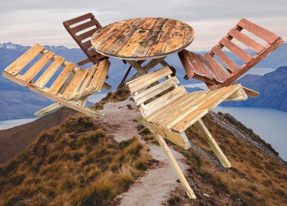 Artesanato , mesa com 4 cadeiras rebativeis