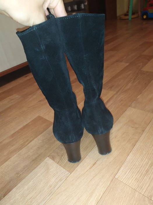 Замшевые натуральные сапожки