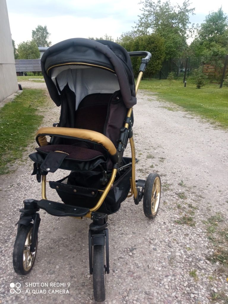Wózek spacerowy Avetti Agile czarno - złoty