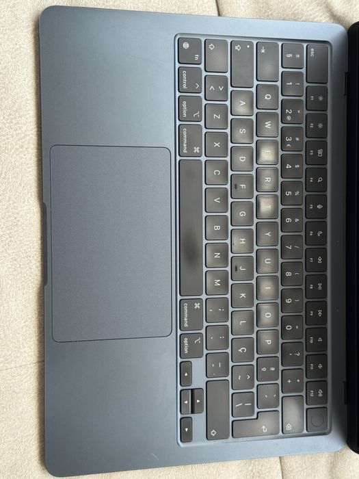 MacBook Air M2 2022