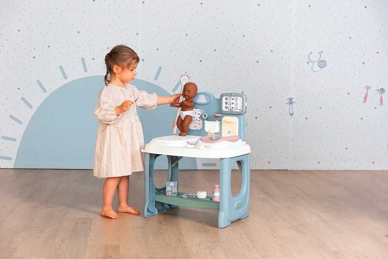 Ігровий центр Smoby Toys Догляд за лялькою зі звуком та світлом 240305