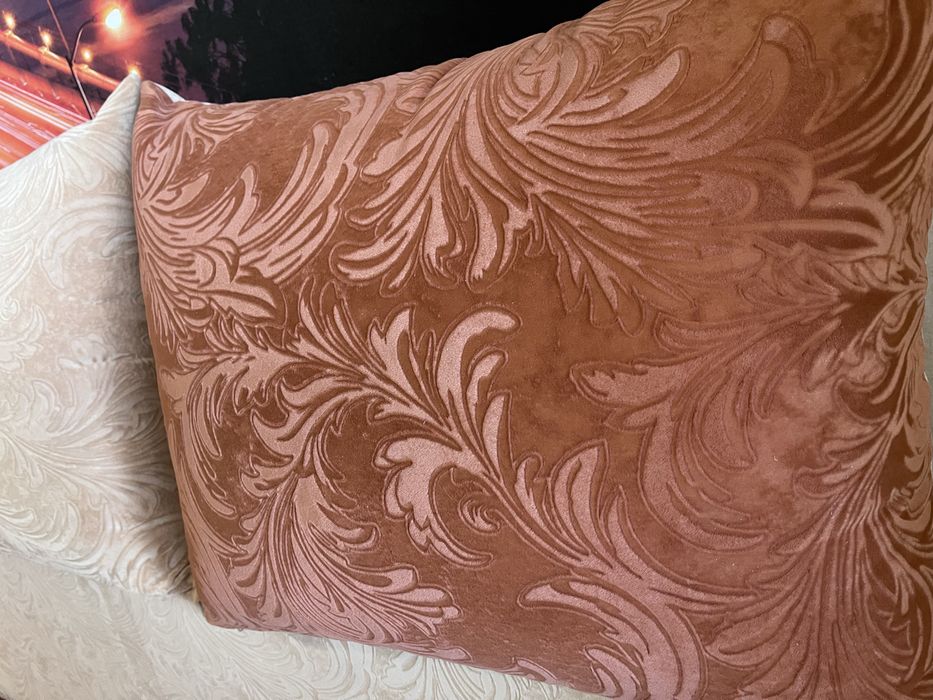 Подушки декоративні 60*50 на змійці