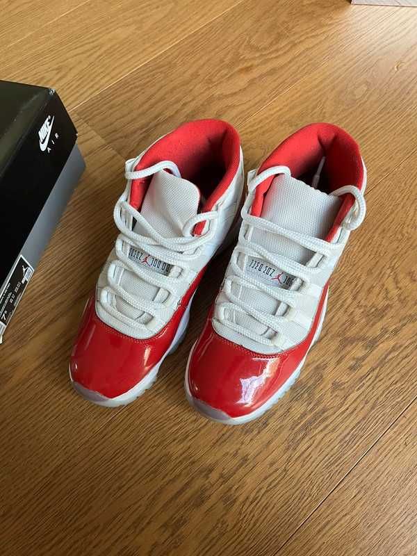 Jordan 11 Retro Cherry R40