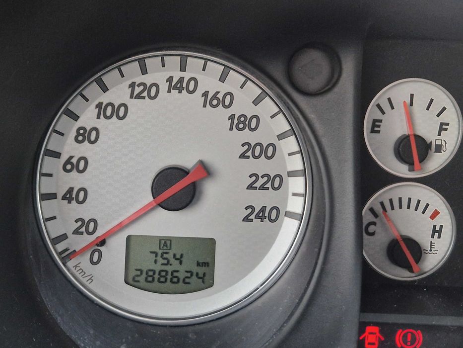 Mitsubishi Outlander 2.4 gaz do 2031 skóra, klima