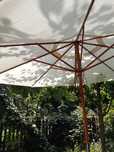 Parasol ogrodowy 3,5m, drewno,mosiężne wykończenie, podstawa z kamyków