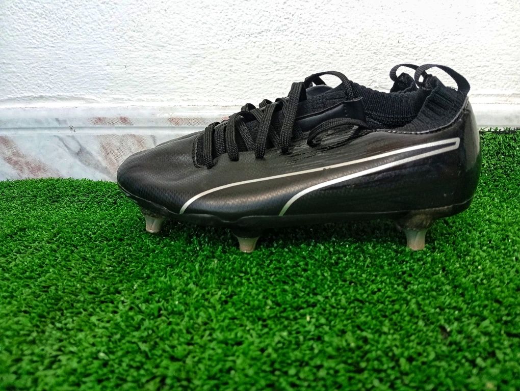 Chuteiras Puma Pretas
