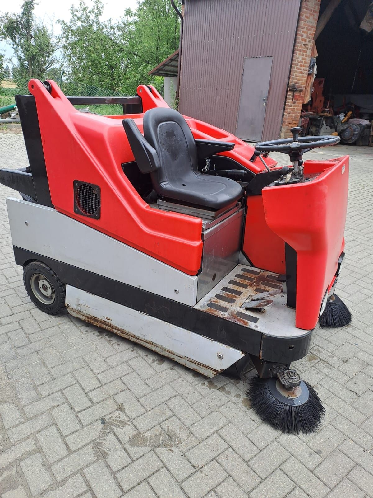zamiatarka TwinTop TT/D 1500