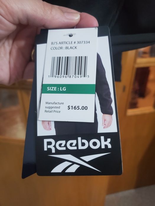 Casaco novo Reebok