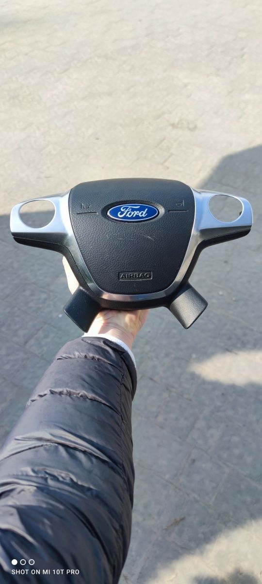 Подушка безпеки Airbag в руль водительский Ford Kuga Focus Escape