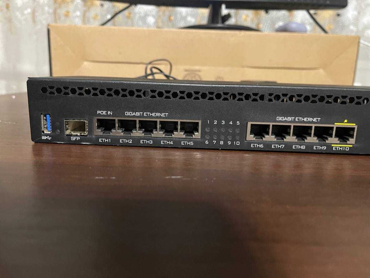 Mikrotik Маршрутизатор провідний 10-портів стійковий 1GB RAM
