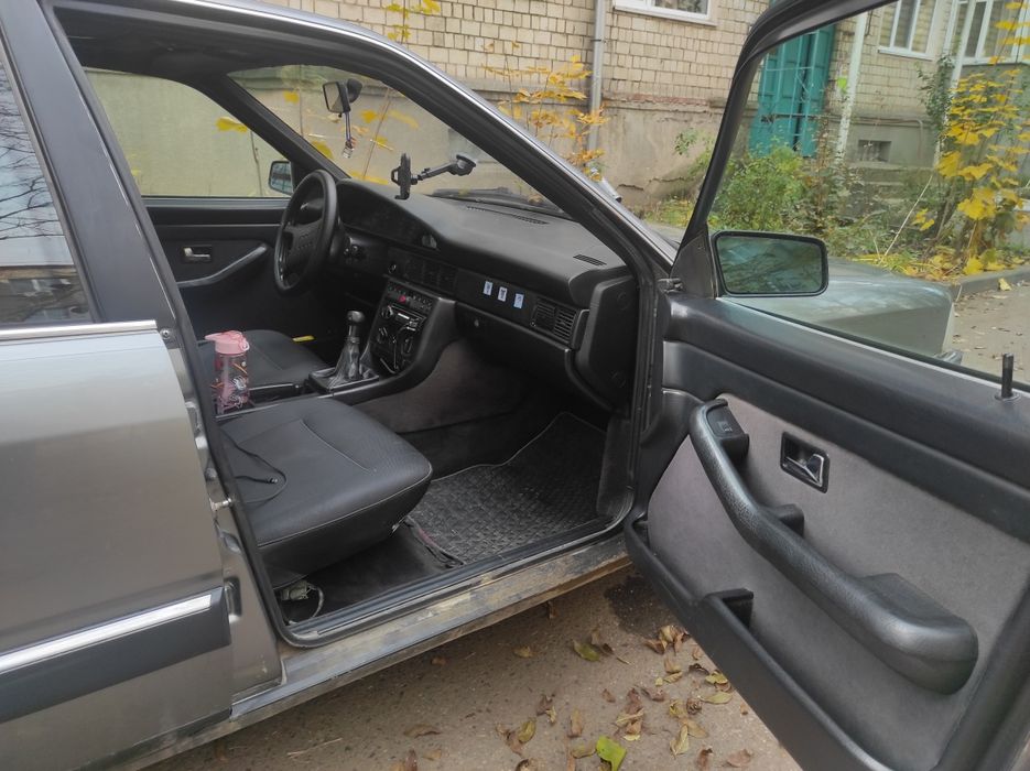 Audi 100 C3 2.3 бензин