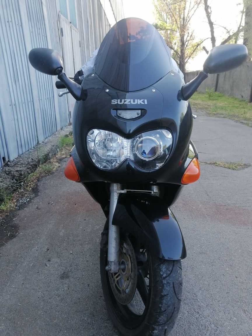 Suzuki Katana GSX 750 F