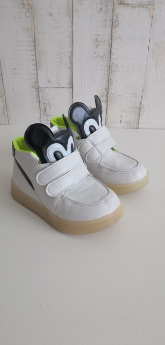 * Buciki typu Adidasy z Myszką Miki - roz. 29