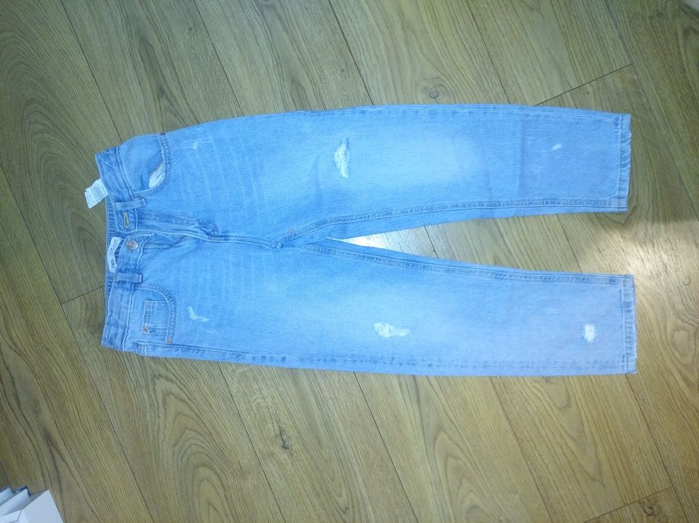 Spodnie jeansy rurki mom fit Zara Reserved r. 140