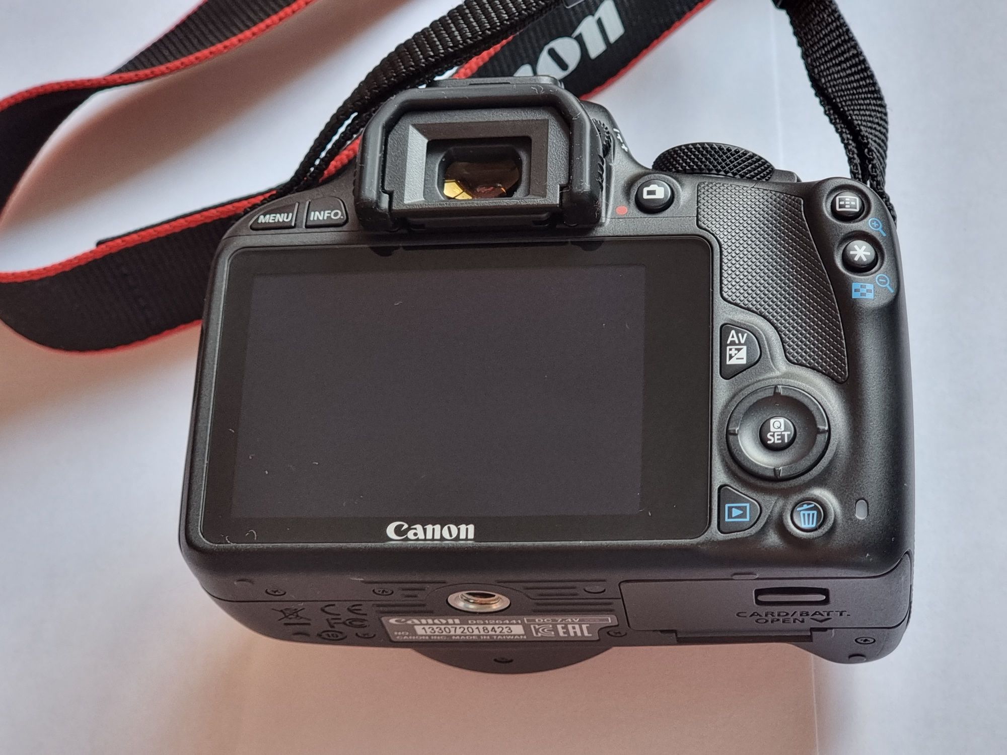 Canon EOS 100D corpo