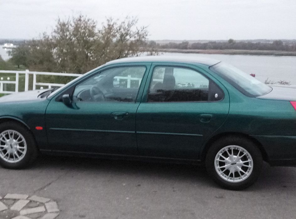 Ford Mondeo 2 Ghia