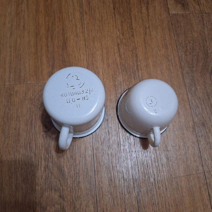 Емальовані чашки