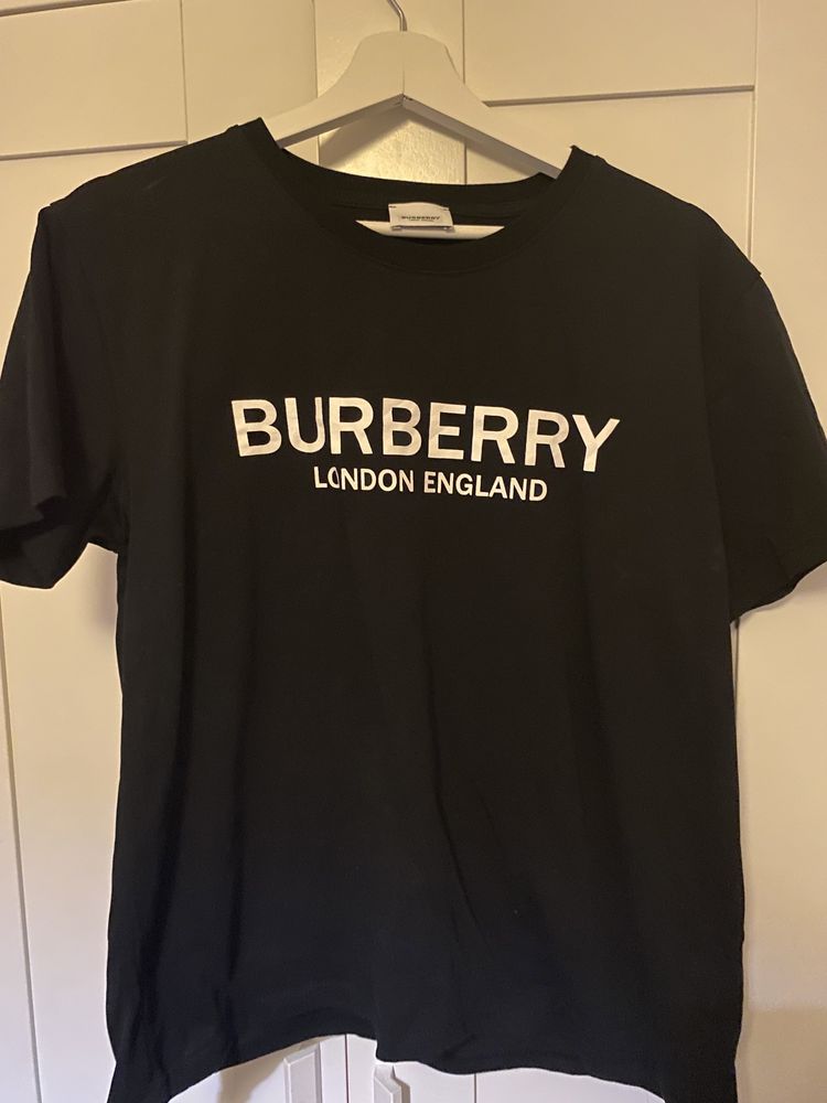 Tshirt burberry como nova