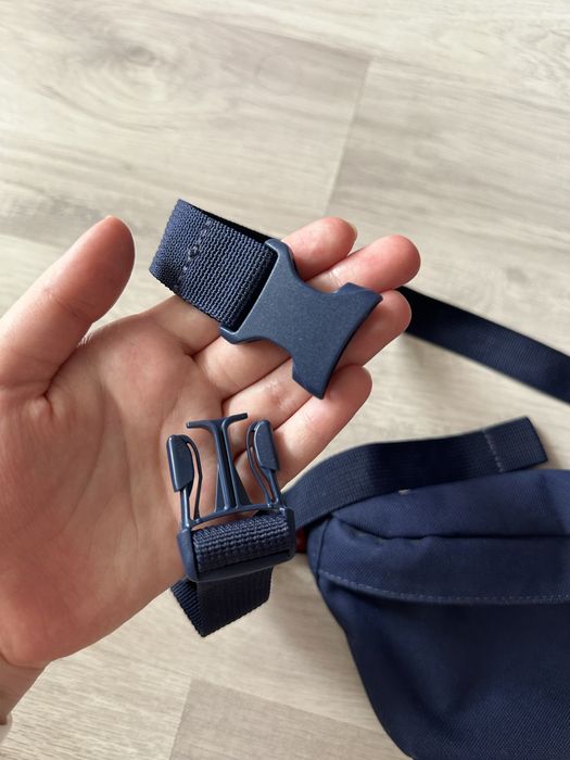 Levi’s (Левайс) бананка сумка поясна