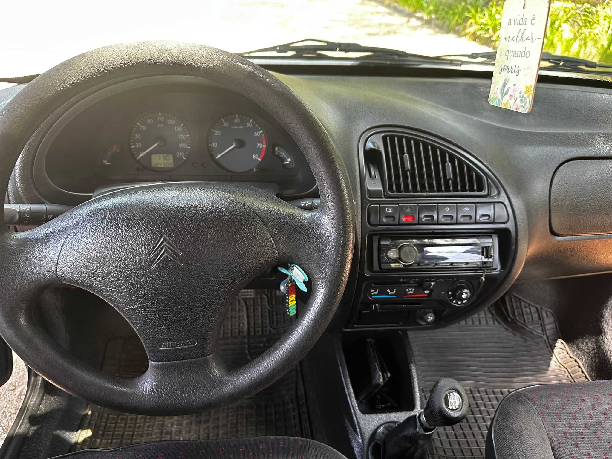 Citroën Saxo S1 1.1 X 2001 – Econômico por Apenas 1.000€