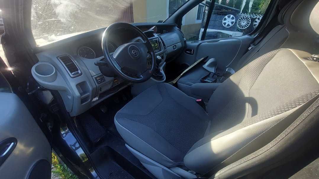 Opel Vivaro 2.0 CDTI 2008 r. 9 osobowy