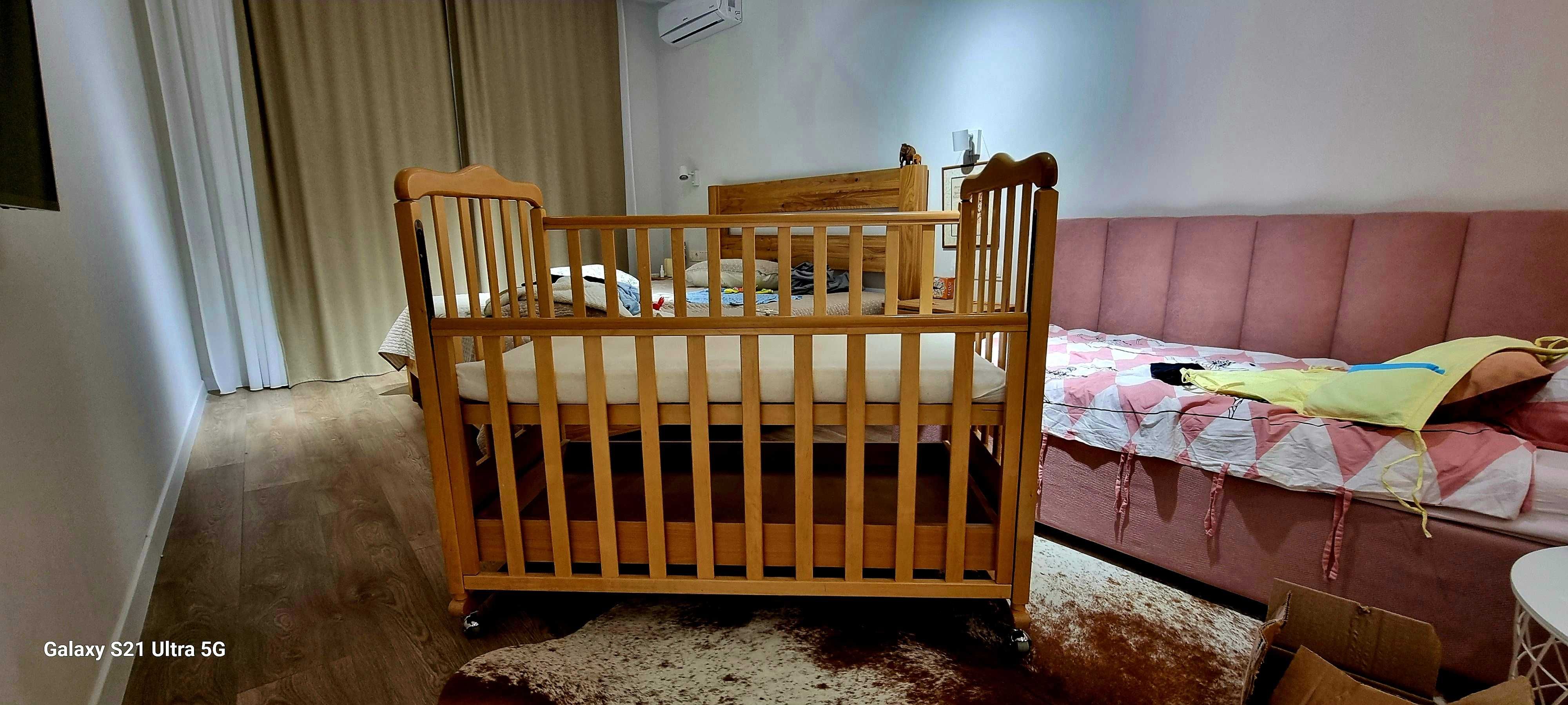 Дітяче ліжко від 0до 3 років.