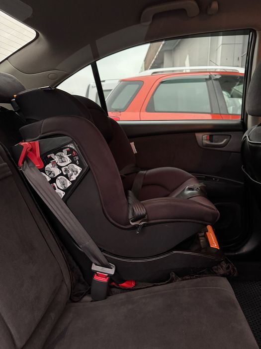 Автокрісло Chicco, група 1, 9-18 кг, 1-5 років