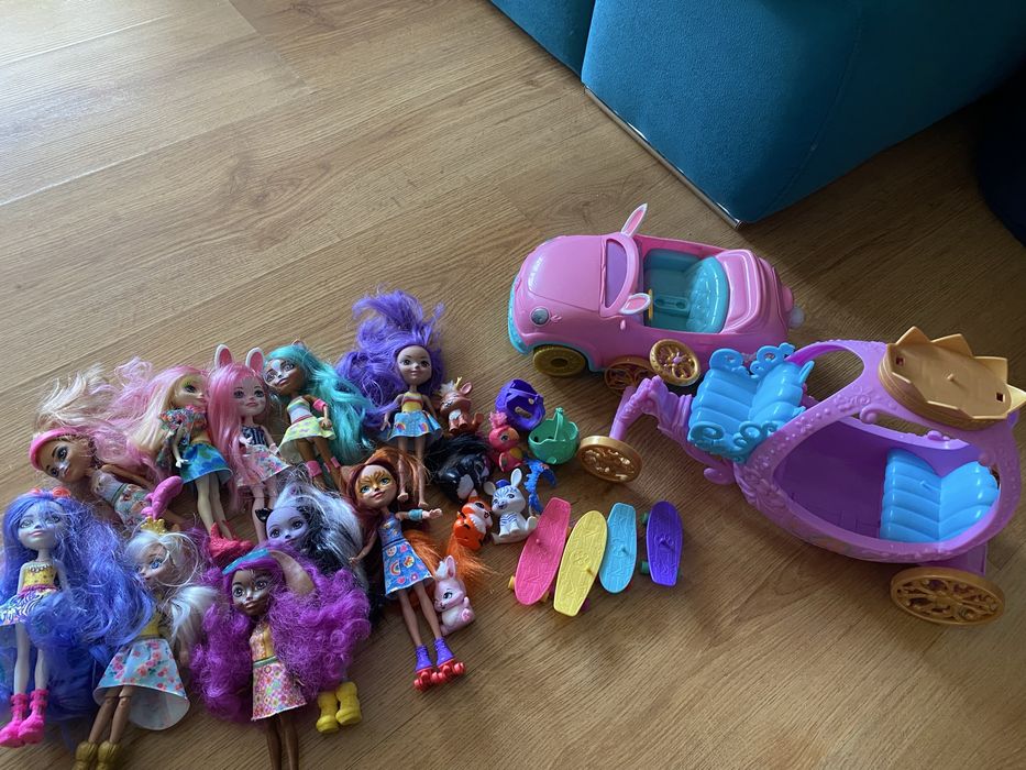 Zestaw lalek Enchantimals z gadżetami