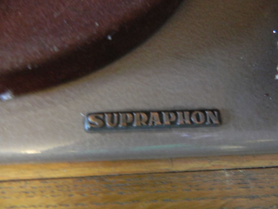 Stary gramofon czeski Suprafon